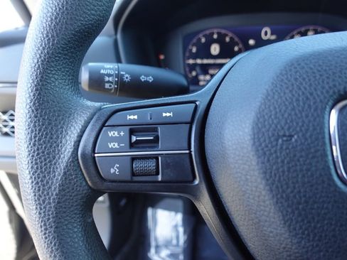 Used 2023 Honda Accord EX image 13