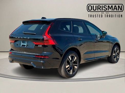 New 2026 Volvo XC60 B5 Plus w/ Protection Package Premier AWD/4WD image 7