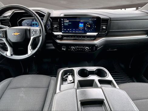 Used 2023 Chevrolet Silverado 1500 LT image 17