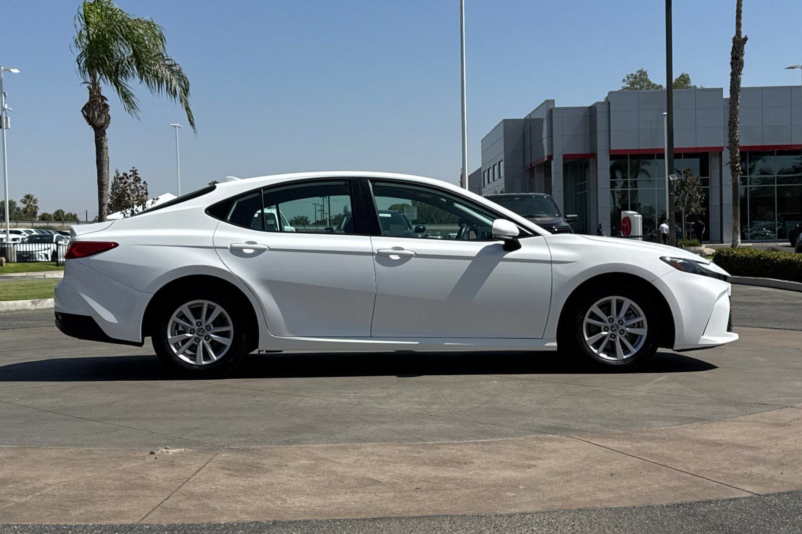 Used 2025 Toyota Camry LE FWD image 3
