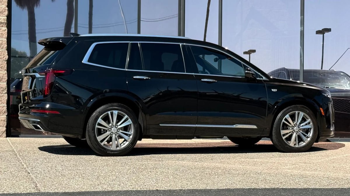 Used 2020 Cadillac XT6 Premium Luxury FWD image 13