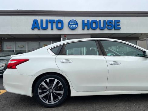 Used 2016 Nissan Altima 2.5 SR image 36