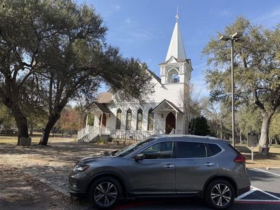 Used 2017 Nissan Rogue SL w/ SL Premium Package