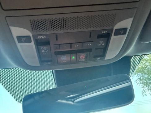 Used 2015 Acura TLX V6 w/ Technology Package FWD image 16