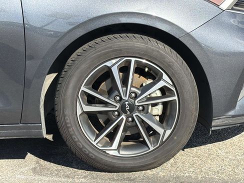 Used 2023 Kia Forte LXS image 24