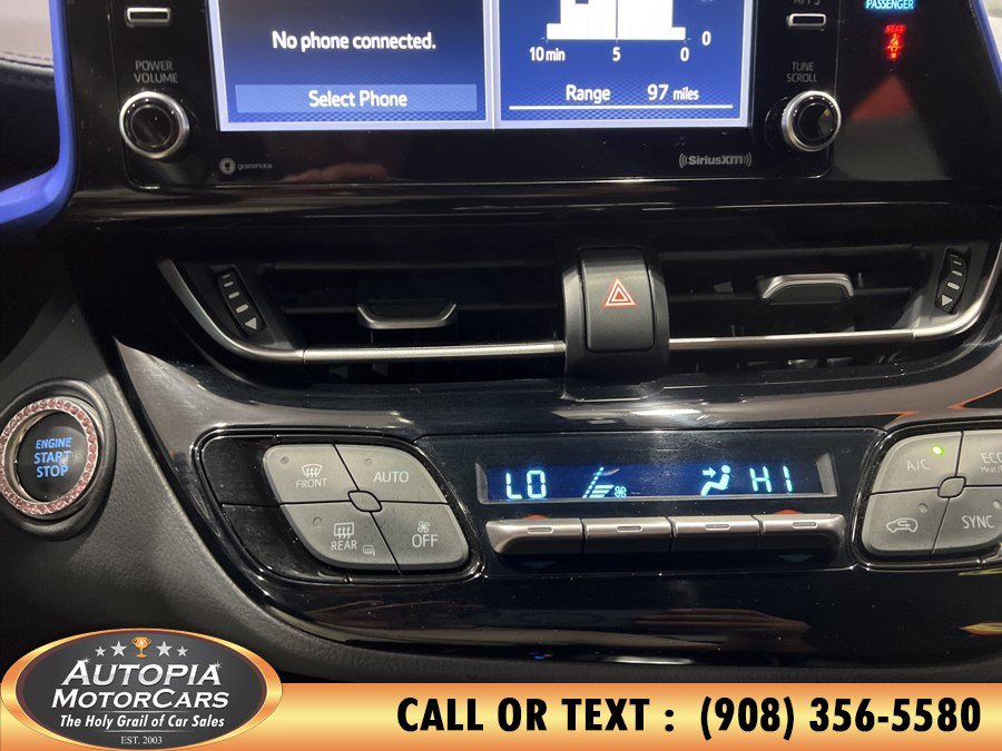 Used 2022 Toyota C-HR XLE FWD image 27