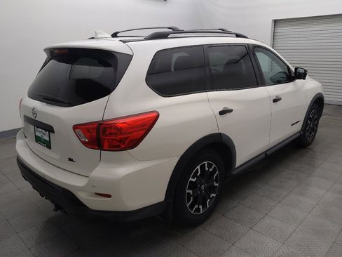 Used 2020 Nissan Pathfinder SL FWD image 9