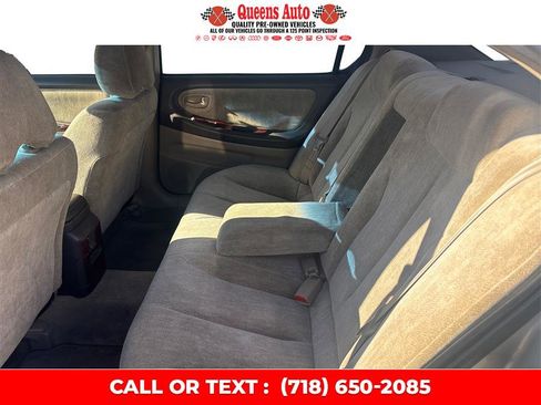Used 2000 Nissan Maxima SE image 11