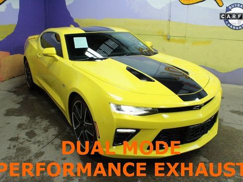 Used 2016 Chevrolet Camaro SS image 2