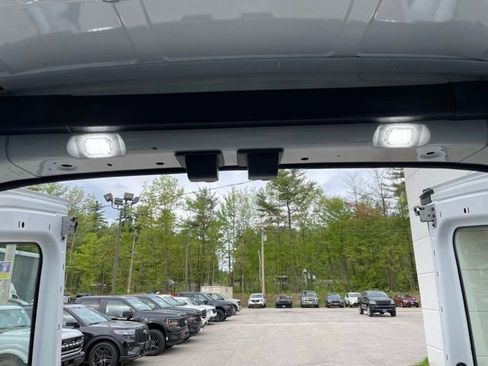 Certified 2019 Ford Transit 250 130 Medium Roof RWD image 22