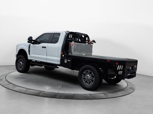 Used 2024 Ford F250 XL w/ XL Chrome Package image 5