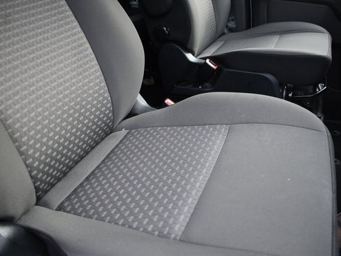 Used 2023 Ford Transit 350 XLT image 23