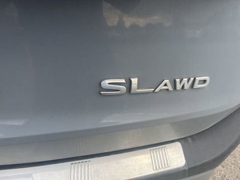 Used 2021 Nissan Rogue SL AWD/4WD image 9