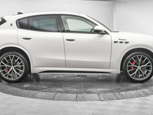 New 2026 Maserati Grecale Modena image 10