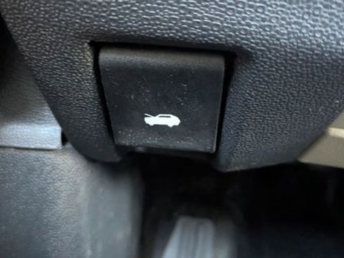 Used 2019 Ford EcoSport SE image 32