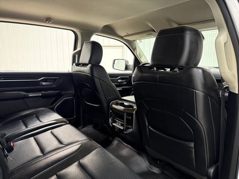 Used 2022 RAM 1500 Laramie AWD/4WD image 17