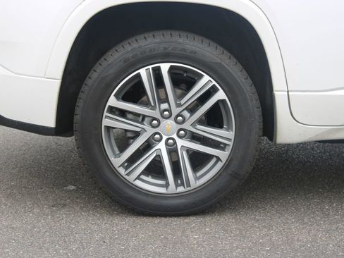 Used 2023 Chevrolet Traverse High Country AWD/4WD image 12