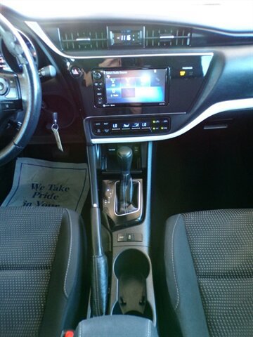 Used 2017 Toyota Corolla iM w/ Carpet Mat Package FWD image 29