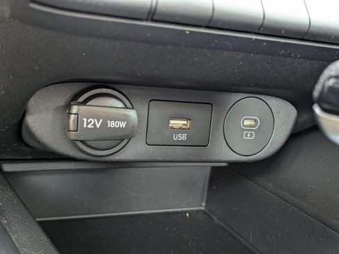 Certified 2024 Hyundai Elantra SEL FWD image 20