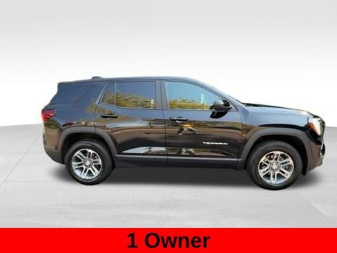 Used 2025 GMC Terrain Elevation AWD/4WD image 10