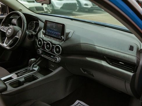 Used 2021 Nissan Sentra SV image 11