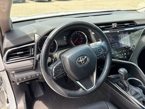 Used 2018 Toyota Camry XSE w/ Driver Assist Package FWD image 13