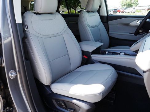 New 2026 Ford Explorer Active w/ Active Comfort Package AWD/4WD image 39