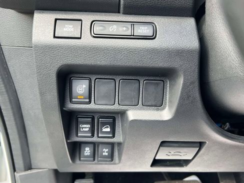 Used 2023 Nissan Frontier PRO-4X w/ Technology Package AWD/4WD image 20