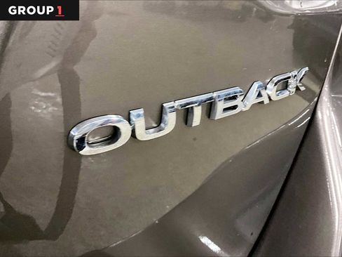 Used 2023 Subaru Outback Limited image 10