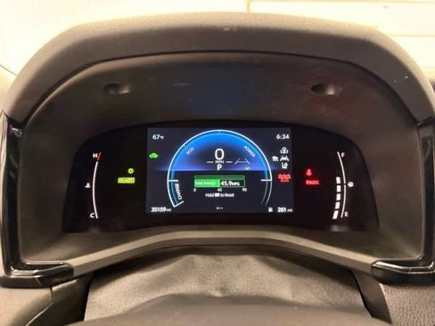 Used 2025 Toyota Camry LE w/ Convenience Package FWD image 15