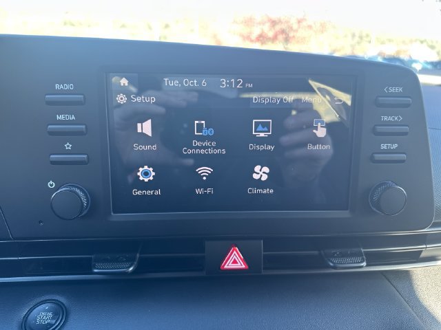 New 2026 Hyundai Elantra SEL Sport FWD image 15