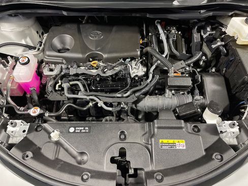 Certified 2024 Toyota Sienna XLE image 9