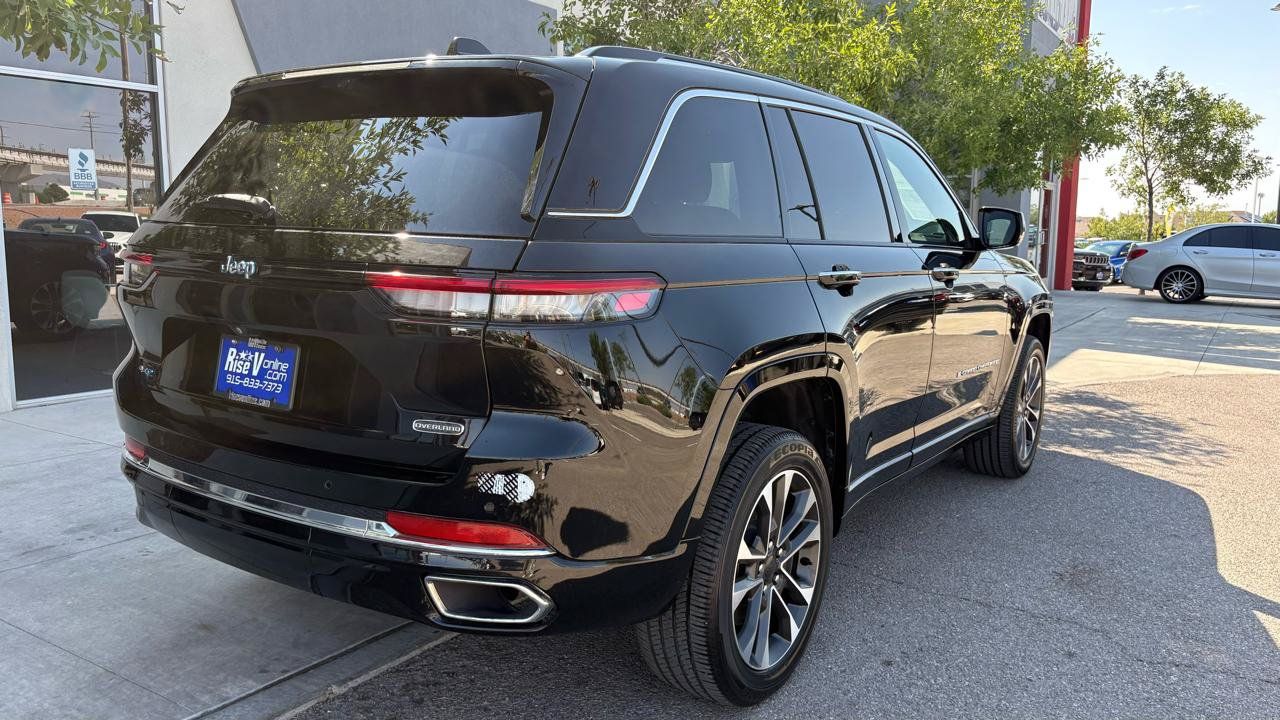 Used 2022 Jeep Grand Cherokee Overland w/ Advanced Protech Group III AWD/4WD image 6