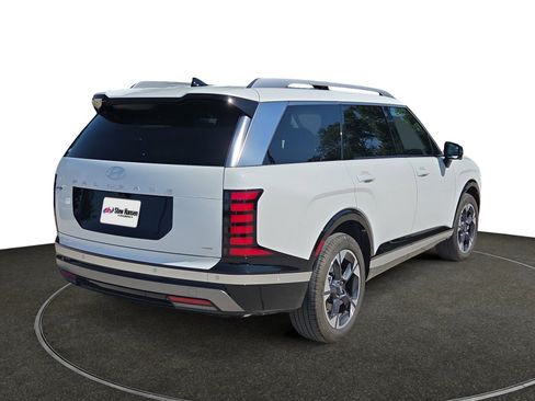 Certified 2026 Hyundai Palisade Limited AWD/4WD image 6