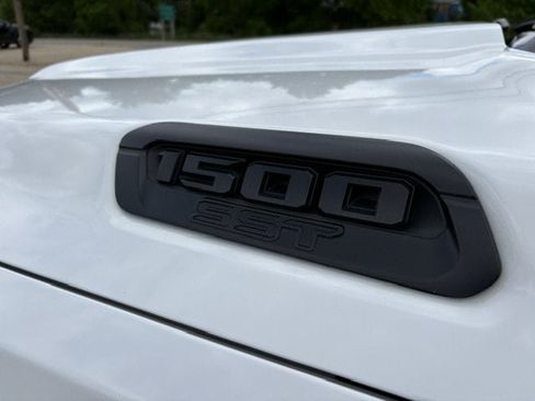Used 2025 RAM 1500 Big Horn AWD/4WD image 8