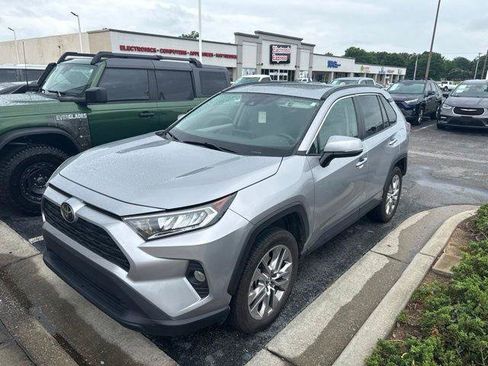 Certified 2019 Toyota RAV4 XLE Premium FWD image 1