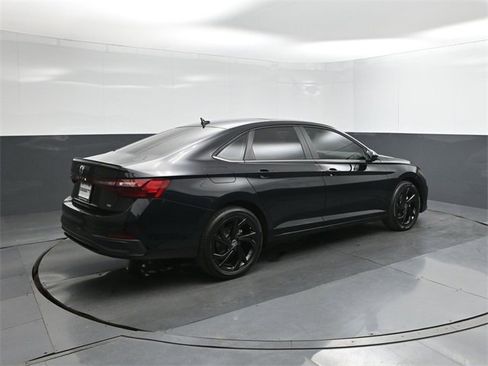 New 2026 Volkswagen Jetta SE image 11