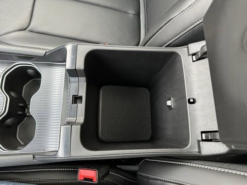 New 2026 Chrysler Pacifica Select image 32