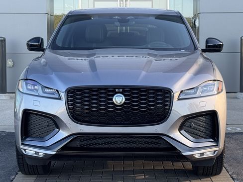 Used 2026 Jaguar F-PACE R-Dynamic S AWD/4WD image 8