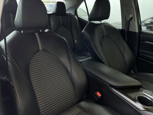 Used 2022 Toyota Camry SE FWD image 20