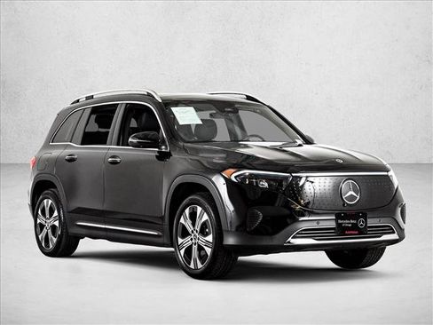 Certified 2025 Mercedes-Benz EQB 300 4MATIC image 3