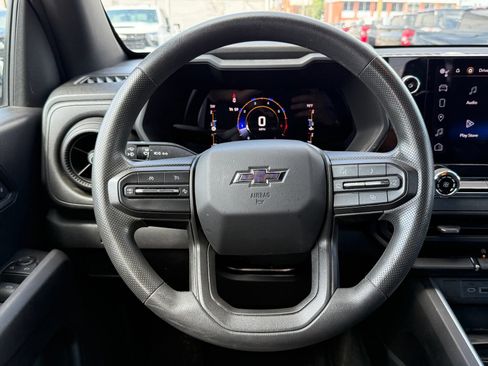 Used 2023 Chevrolet Colorado Trail Boss w/ Technology Package AWD/4WD image 17