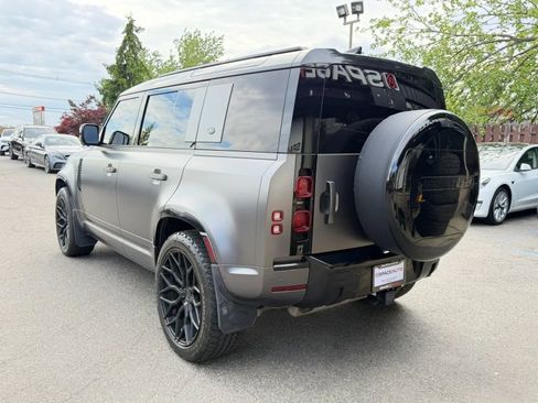 Used 2022 Land Rover Defender 110 XS Edition AWD/4WD image 8