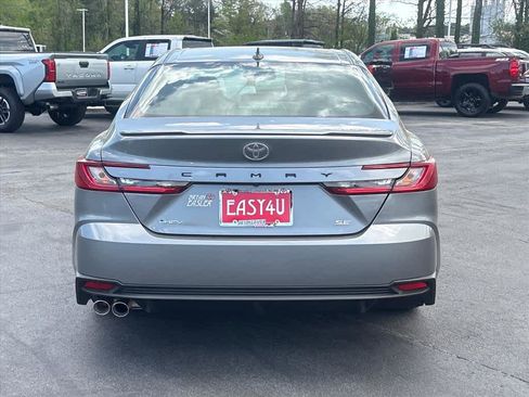 New 2026 Toyota Camry SE FWD image 29