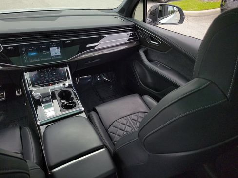 Certified 2023 Audi SQ7 Prestige w/ Prestige Package AWD/4WD image 23