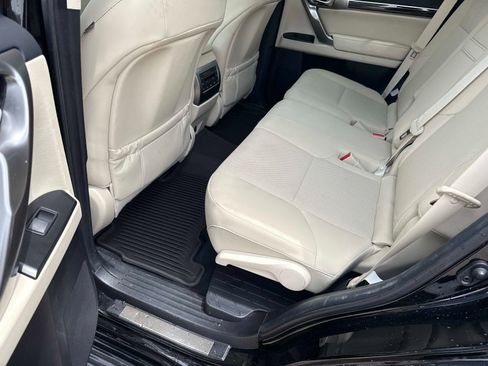 Used 2023 Lexus GX 460 Premium w/ Premium Package AWD/4WD image 16