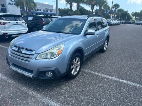 Used 2014 Subaru Outback 2.5i Limited AWD/4WD image 3