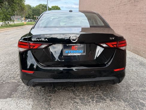 Used 2023 Nissan Sentra SV FWD image 4