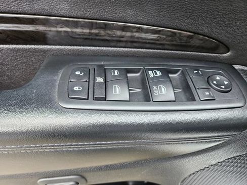 Used 2013 Dodge Durango Crew AWD/4WD image 23