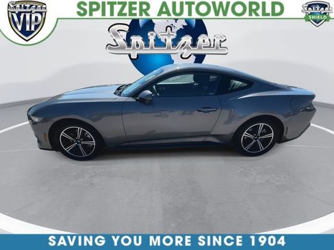 Used 2024 Ford Mustang Coupe RWD image 5